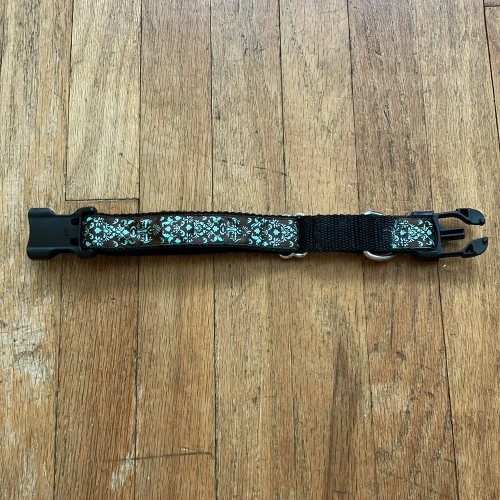Adjustable Dog Collar (Small/Medium)